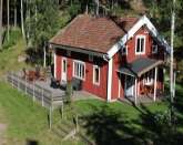 Red cottage near ALV in Vimmerby