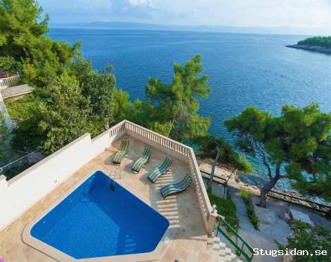 Villa Sunny, Pool, on the beach *Super-Lastminute*