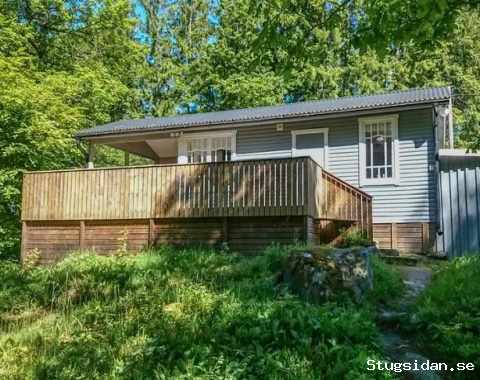 Backstugan med sjöutsikt och WiFi