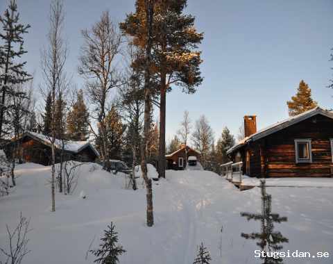 Stugor för uthyrning i Grövelsjön i norra Dalarna