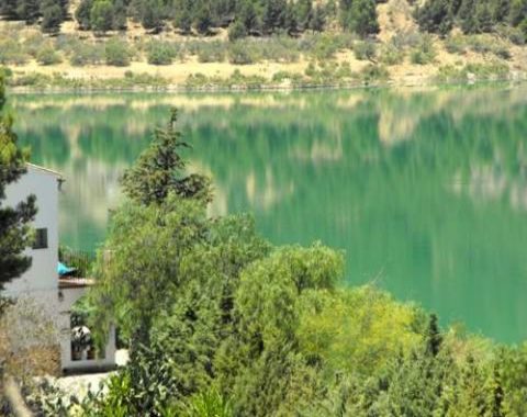 Semesterlegenheter med sjöutsikt när Malaga