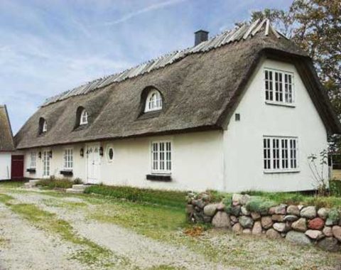 Charmigt Hus i Vackra Gesssietråket, Hästgård