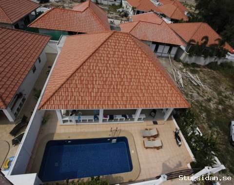 Hus på 137 m2 med eget svømmebasseng, 3 soverom, moped, sykler i Hua Hin