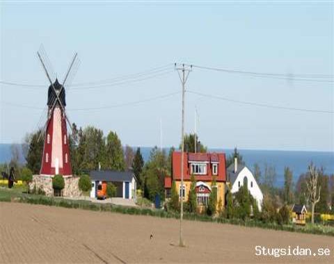 Väderkvarn med strålande utsikt i Gladsax på Österlen