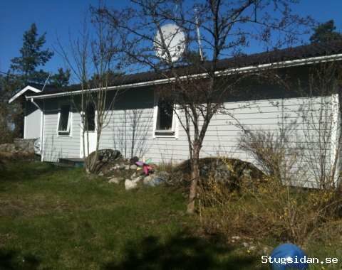 Lyxig stuga på Värmdö med fantastisk havsutsikt bara 20 min från stan