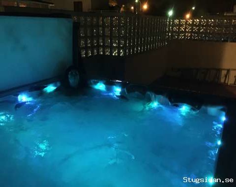 Drömboende med det bästa solläget, egen pool och jacuzzi