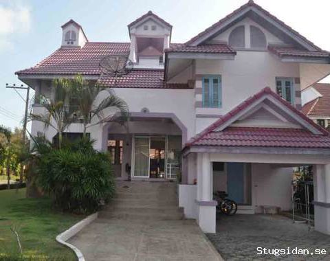 Stort underbart hus nära stranden i Ban Phe