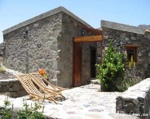 hus vid Tasarte stranden i närheten Mogan-Gran Canaria