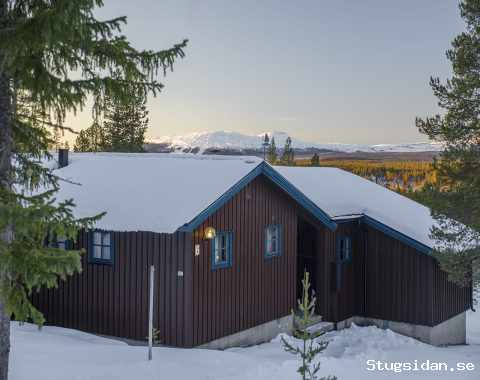 A practical and well-equipped cabin. With a gorgeous view.