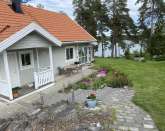 Hus med sjöläge vid Dalbystrand