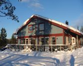 Kläppen - Härlig 9-bädds stuga med ski in/out läge