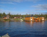 Campalta i Kiruna,stugor,skoterturer,hundspannsturer,bastu,isvaksbad,fiske,båt
