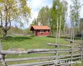 Charming cottage by the lake Åsnen